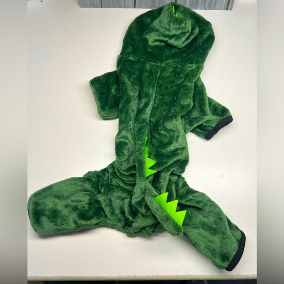 SALE****Green Dinosaur dog costume/outfit - Picture 5 of 12